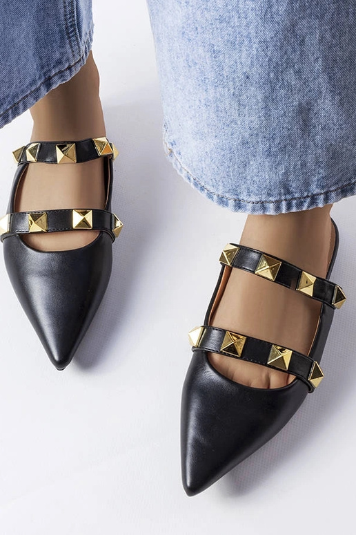 Čierne žabky Ruckman so špicatou špičkou