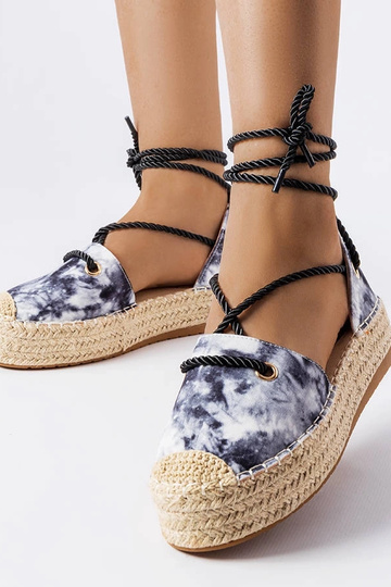 Čierne šnurovacie espadrilky na platforme