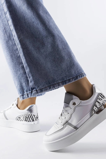 Biele tenisky na platforme... 2