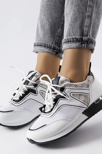 Biele tenisky so zlatými... 2