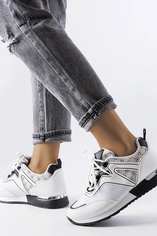 Biele tenisky so zlatými prvkami Bedord