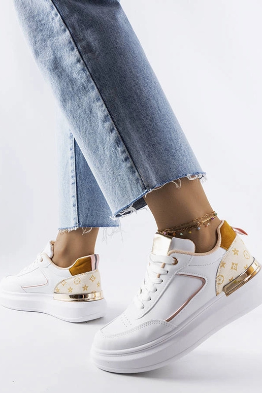 Biele tenisky s béžovými vložkami...