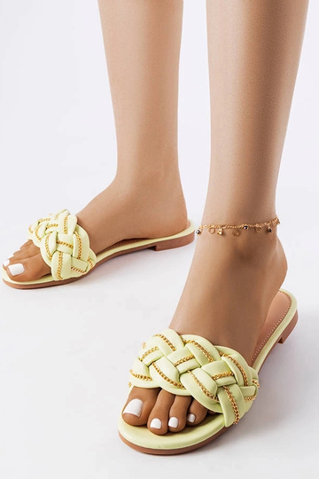 Zelené elegantné šľapky...