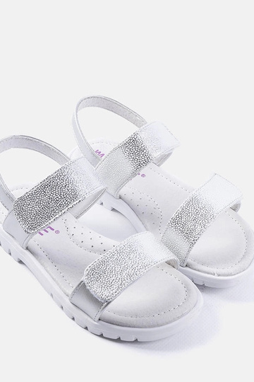 Strieborné detské sandále... 2