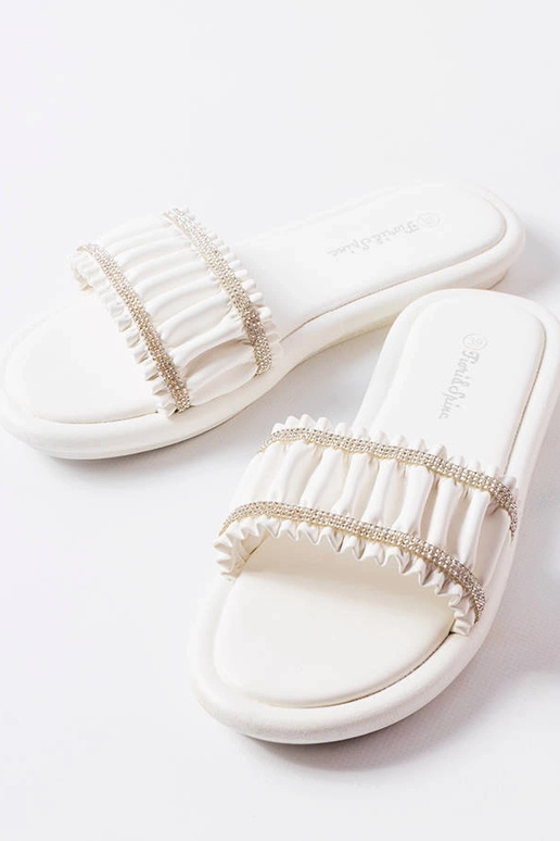 Biele nariasené mulice so zirkónmi...