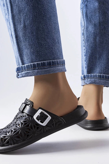 Čierne prelamované gumené...