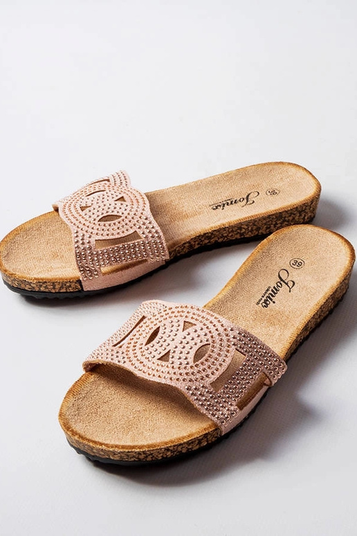 Ružové šľapky zdobené kamienkami Lagacé