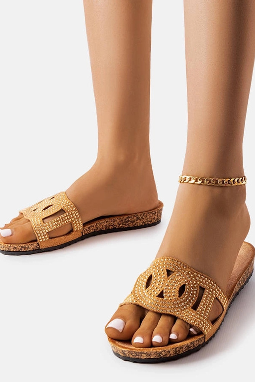 Hnedé šľapky zdobené kamienkami Lagacé