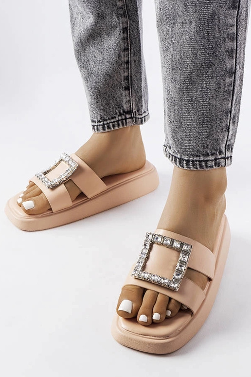 Béžové šľapky so zirkónmi Fusberta