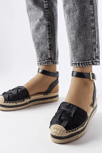 Čierne espadrilky na platforme Lafrenière 2