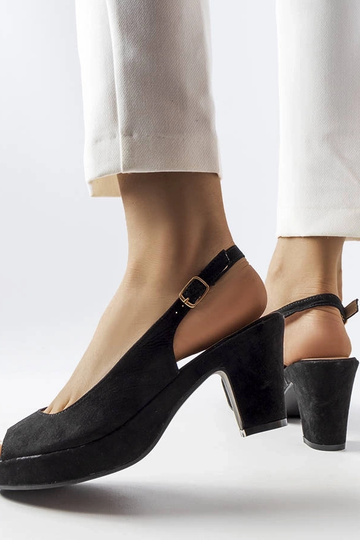 Čierne sandále Dionne s... 2