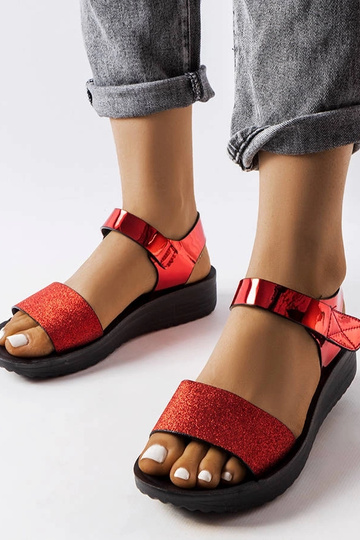 Červené klinové sandále Glow