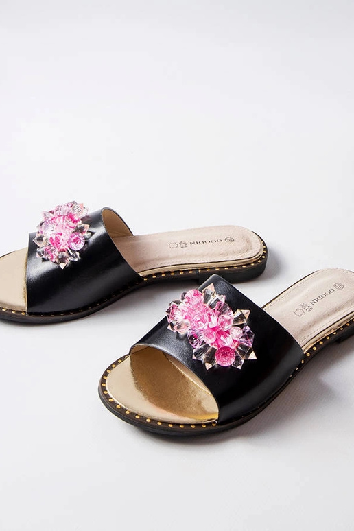 Čierne šľapky s kryštálmi Lowa