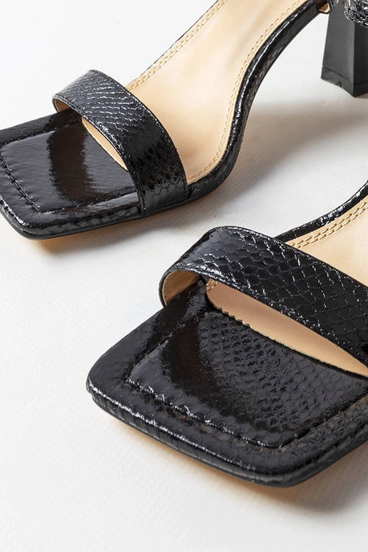 Čierne sandále Amalia na vysokom...