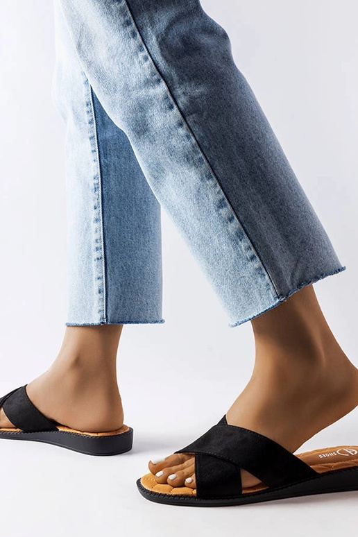 Čierne šľapky Tiana