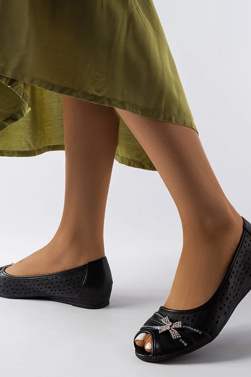 Prelamované čierne balerínky s mašľou...