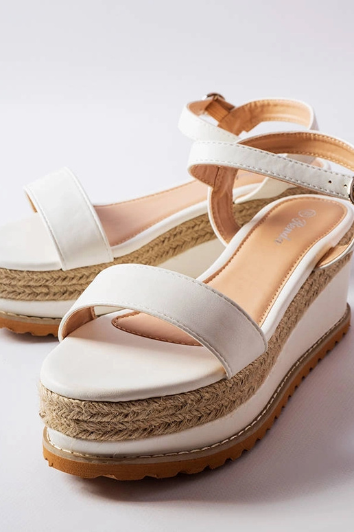 White Access sandále na kline