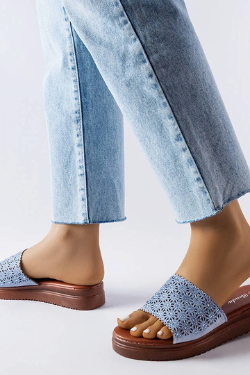 Modré prelamované sklíčka... 2