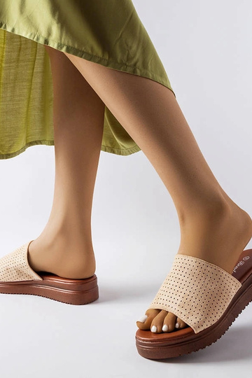 Pieskové šľapky s...