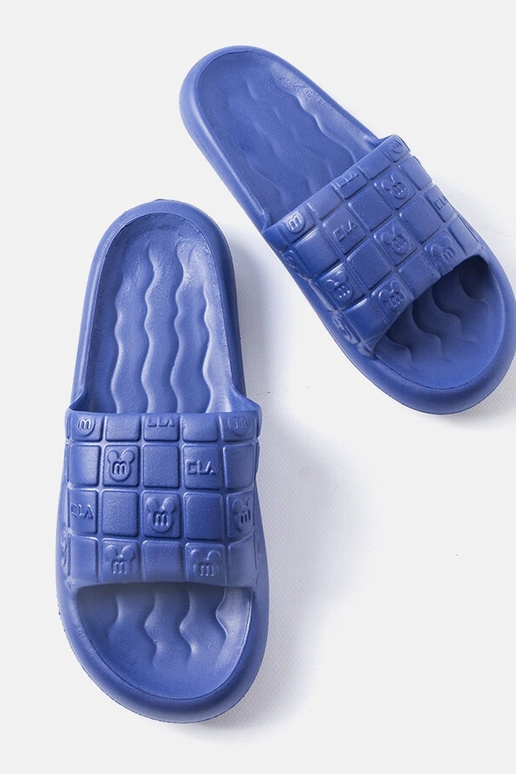 Pánske šmýkačky v námorníckej modrej...