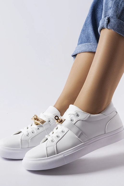 Biele tenisky so zlatým akcentom...