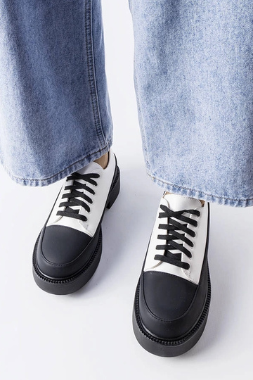 Biele ploché topánky Merico