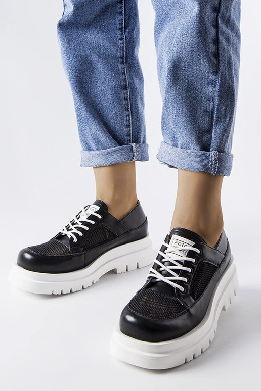 Čierne prelamované masívne poltopánky...