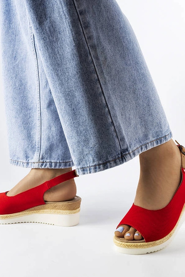 Červené sandále na...