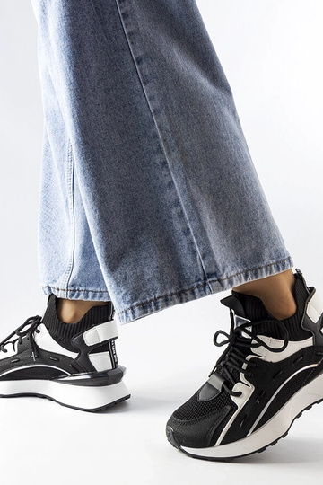 Čiernobiele štýlové tenisky... 2