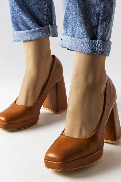 Hnedé lodičky na vysokom opätku Mailly