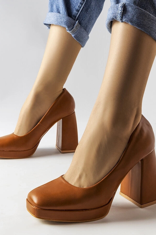 Hnedé lodičky na vysokom opätku Mailly