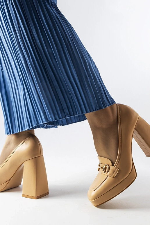 Béžové lodičky s geometrickým...