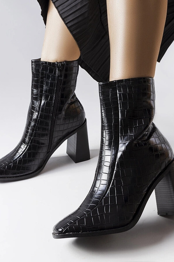 Čierne členkové čižmy s...