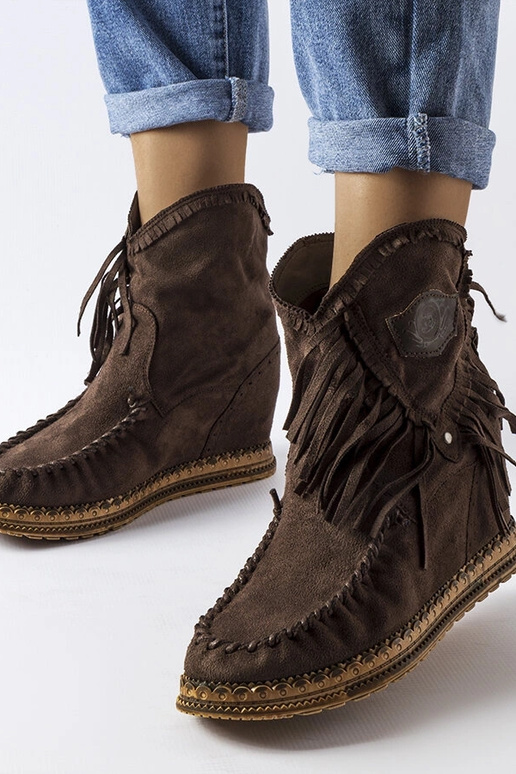 Hnedé členkové čižmy Giudice na kline