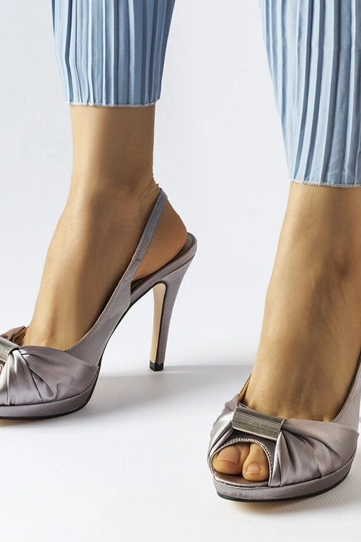 Crispina svetlosivé sandále na...