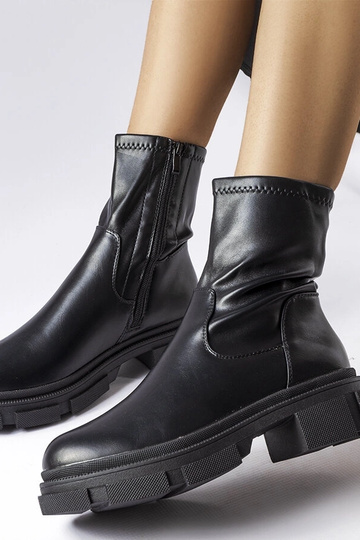 Čierne zateplené čižmy Helvi 2