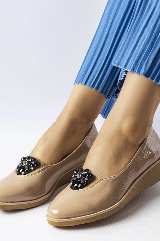 Béžové lakované balerínky s...