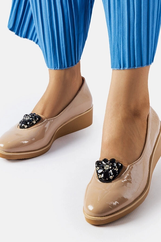 Béžové lakované balerínky s...