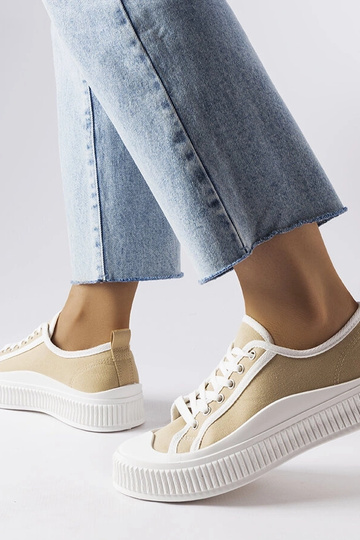 Béžové tenisky na platforme...