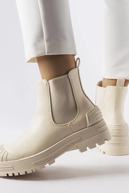 Béžové robotníčky s gumenými vložkami...