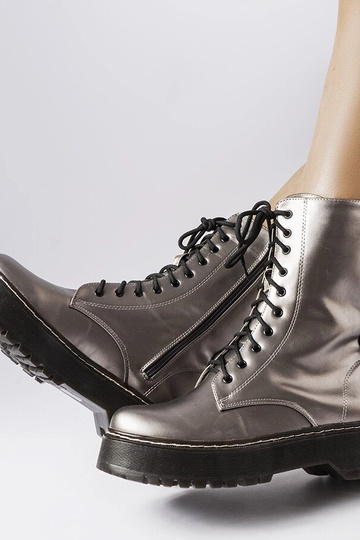 Hnedé kovové tašky Calcirelli