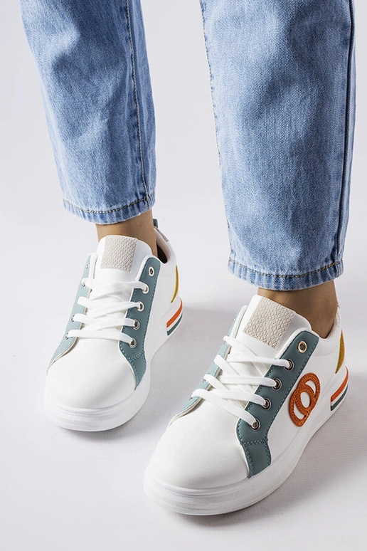 Biele tenisky s farebnými vložkami...