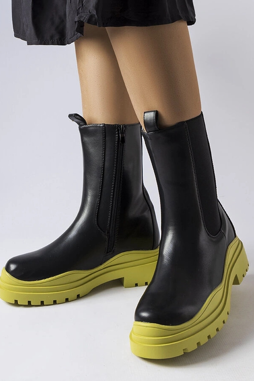 Čierne členkové čižmy s farebnou...