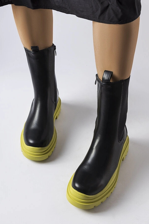 Čierne členkové čižmy s farebnou...