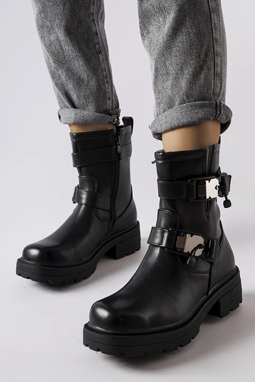 Čierne robustné čižmy Enrico