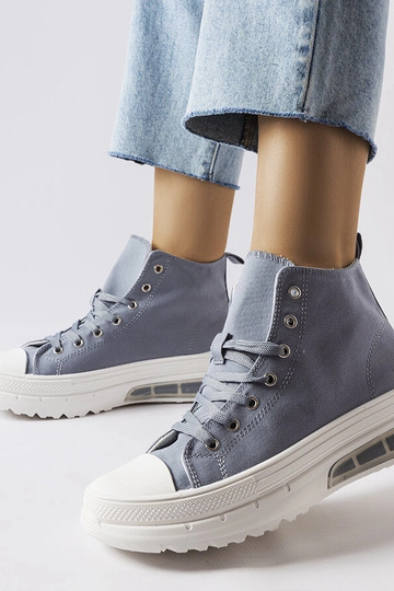 Tiché sivé vysoké tenisky