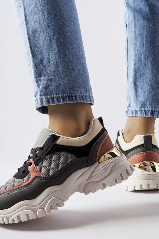 Šedé tenisky s farebnými vložkami...