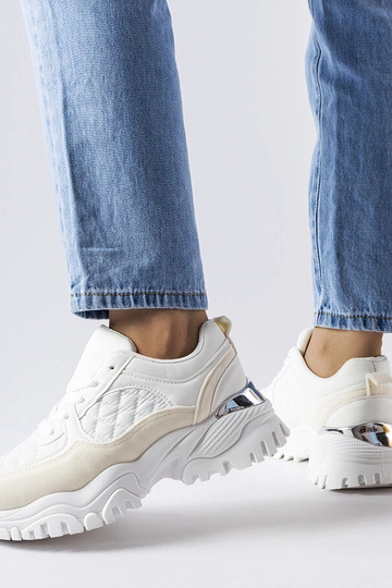 Biele športové topánky so...