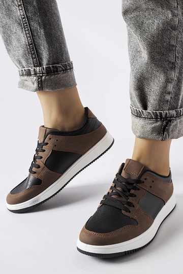 Jacqueline hnedé a čierne...