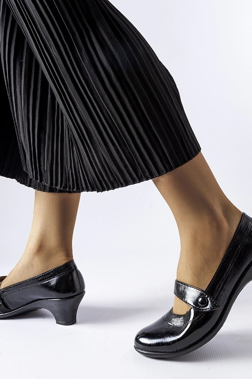 Čierne lodičky Simi na nízkom opätku